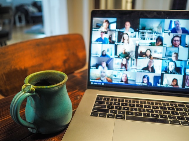 An image showcasing effective strategies for promoting virtual events, including social media marketing, email campaigns, and influencer outreach.